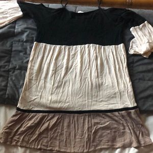 @sgrumbles Dress with small hole on backside